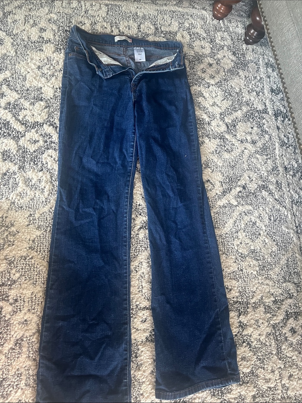 Levi’s classic blue perfectly slimming 512 boot cut jeans